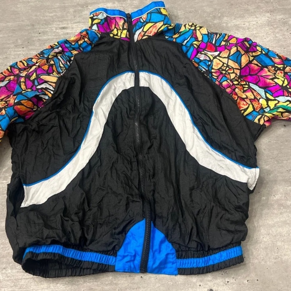 Vintage Windbreaker in excellent consistían 
Size L